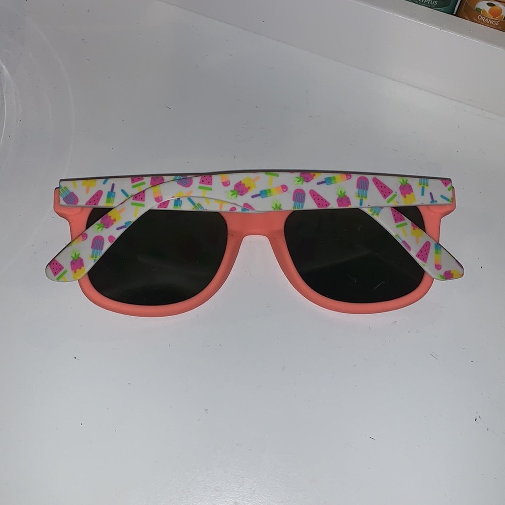 Sunglasses with Ice Cream 🕶